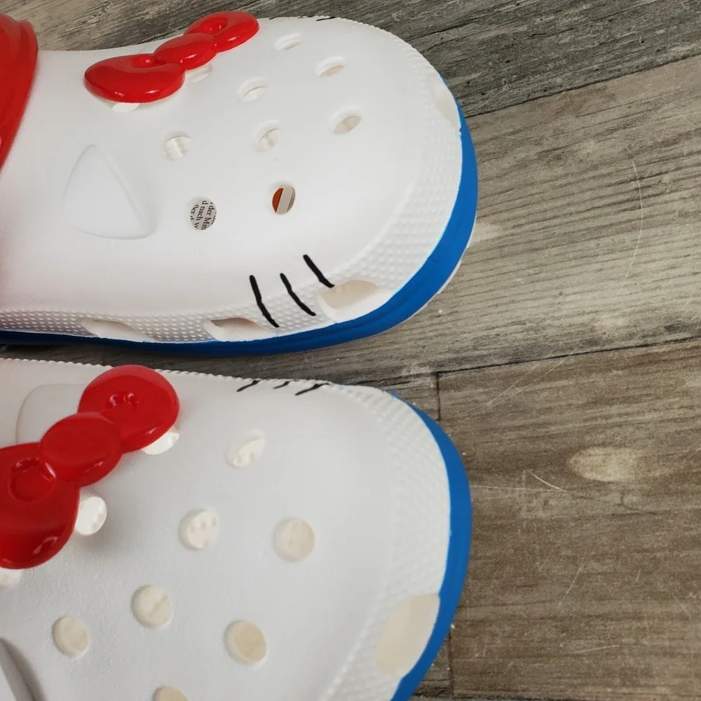 Crocs Hello Kitty‎ IAM Classic Clog Slide Sandal Mens Sz 9 Womens Sz 11 Clogs